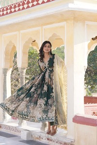 Vestido de seda ruso Dupatta con estampado digital de lujo de calidad de exportación india con bordado Zari Sequins Work World Wide Supplier - Product Image 6