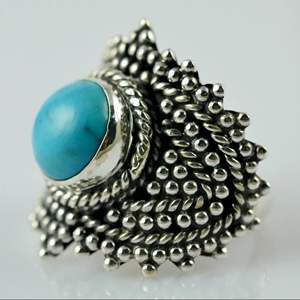 Bague artisanale en argent sterling 925 avec turquoise ronde, style bohème, pierre de naissance de décembre, sertie, cadeau idéal pour son anniversaire - Product Image 6