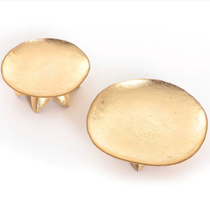 Ensemble élégant de 2 bols de nourriture en laiton doré au design fait à la main avec des formes élégantes, parfaits pour les mariages et les événements culinaires - Product Image 3