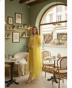 重绣工艺西式长及膝人造毛皮面料女式库尔塔、下装和杜帕塔套装，适合派对穿着 - Product Image 4