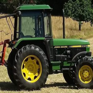 Achetez John Deeree 2250 Tracteur de qualité supérieure, puissance et durabilité disponibles en stock avec une livraison rapide et attrayant - Product Image 4