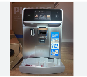 Machine à expresso entièrement automatique de qualité supérieure Café Aromis Série 8000 LatteGo Pro (EP8757/20) Saveur de qualité café avec BrewExtract - Product Image 4