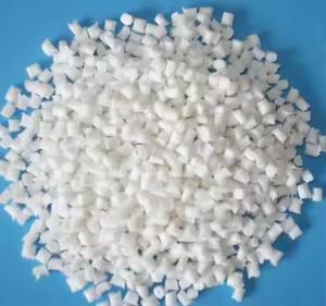 Desechos de plástico PET/copos de botellas para mascotas lavados en frío y en caliente/copos de PET reciclados transparentes - Product Image 4