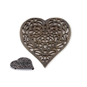 Personalized Design Metallic Black Color Heart Shape Design Modern Size Metal <b>Trivet</b> for Hot Dishes Pot for Home and Kitchen Use - Product Image 1