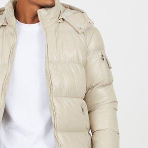 Veste d'hiver épaisse et chaude avec une isolation épaisse, un intérieur doux et des performances fiables en extérieur - Product Image 5