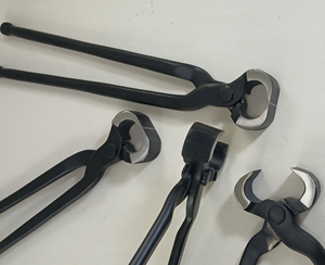 Pince à sabot professionnelle en acier inoxydable de 14 pouces Outil de maréchal-ferrant réutilisable pour la coupe des sabots de cheval et l'utilisation vétérinaire - Product Image 1