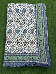 Couverture légère et douce en coton écologique imprimé à la main, motif floral indien réversible, style Kantha Jaipuri - Product Image 3