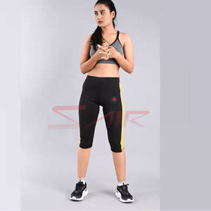 Nueva llegada de las mujeres de color sólido de Yoga Capri Legging Patchwork diseño personalizado Logo cordón al por mayor precio Fitness Capri Legging - Product Image 5