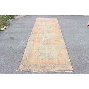 Alfombra Turca de 3.9x10.4 pies, Alfombra Vintage, Alfombra de Lana Abstracta en Tonos Naranja y Azul - Product Image 1