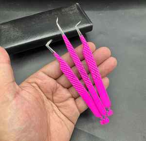 Pinzas para pestañas con agarre de diamante de acero inoxidable sostenible japonés de color rosa fuerte - Product Image 6