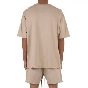 Conjunto de dos piezas de camiseta y pantalones cortos para hombre de alta calidad OEM 100% algodón estampado digital largo para verano - Product Image 6
