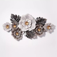Décoration Murale Métallique 3D Fleur Luxe Faite à la Main Noir et Blanc Moderne pour Salon, Couloir, Mariage/Diwali - Vente en Gros