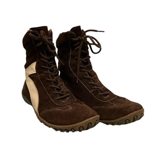 Bottes de cowboy en cuir marron de haute qualité pour hommes avec finition premium, semelle durable, confort et design classique de style western - Product Image 5