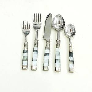 Black and White <b>MOP</b> <b>Handle</b> Stainless Steel Handmade Cutlery Set for Wedding Hotel Restaurant Party Decoration - Product Image 1