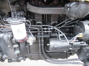 Tractor Agrícola Utilitario con Motor Diésel de Alta Potencia, Diseño Robusto, Conducción Suave, Apto para Trabajo Agrícola Profesional - Product Image 5