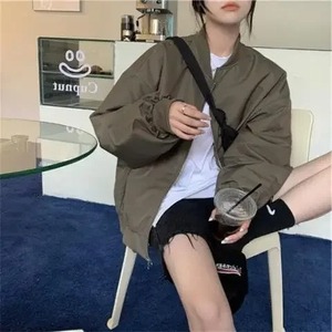 Veste universitaire coupe-vent en gros Vestes universitaires surdimensionnées pour femmes Fabricant Vestes Letterman premium OEM pour femmes - Product Image 6