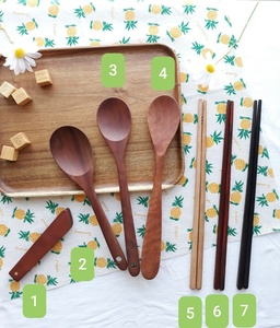 Élégant service à salade en bois naturel, ensemble d'ustensiles pour la cuisine et la cuisine, ustensiles de cuisine en bois naturel, spatule fabriquée au Vietnam - Product Image 6