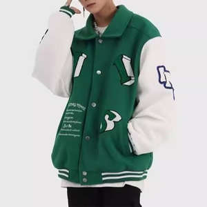 Blouson universitaire homme en toile avec logo personnalisé, col montant, logo frontal, style vintage américain, broderie éponge et patchwork, vente en gros - Product Image 4