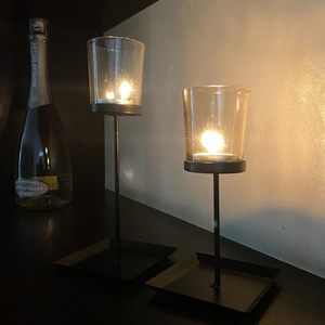 Set di 2 portacandele a colonna in metallo nero 17/22cm con luce da tè decorativa in vetro color ambra per la luce del tè per la casa di nozze - Product Image 3