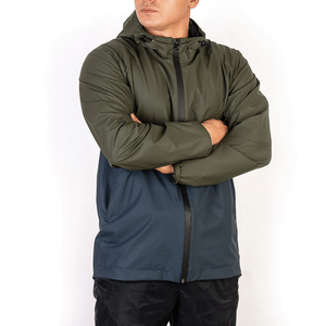 Color sólido Nuevo diseño Cómodo y elegante Nueva llegada Hombres Moda Bolsillo Chubasquero Impermeable Chaqueta de lluvia con capucha - Product Image 1