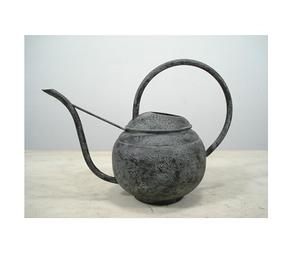 Arrosoir vintage gris fer rouille - Product Image 1