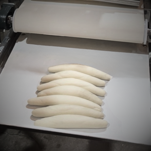 Easy to Operate Dough Moulder 2 Conveyor 4 <b>Rollers</b> Bread Moulder 130Kg Motor 1/2 Hp Pe & Wooden Pallet Kien an Vietnam Exporter - Product Image 5