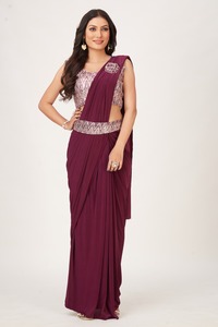 Collection de vêtements de fête prêts à l'emploi en tissu de soie importé avec bordure de travail à paillettes pour femmes, vêtements indiens et pakistanais - Product Image 3