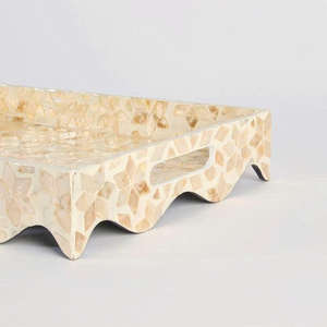 Bandeja Plegable Clásica y Atractiva con Incrustaciones de Madera, para Sala de Estar, Hecha a Mano, con Fondo Festoneado, para Uso Doméstico, Sostenible - Product Image 2