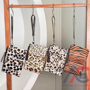 2025 meilleure vente imprimé Animal en cuir de vachette véritable gland bracelet pochette sac à main petite pochette élégant Western patchs portefeuilles - Product Image 1