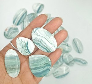 พลอยแจสเปอร์ทรงวงรีสีเขียวตัดทรงรีไม่เหมือนใครหินแจสเปอร์ธรรมชาติ - Product Image 4