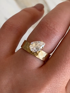 Anillo de compromiso de moissanita corte pera 1,00 CT, anillo de bodas solitario, anillo de Maribel, alianzas de boda, joyería fina - Product Image 1