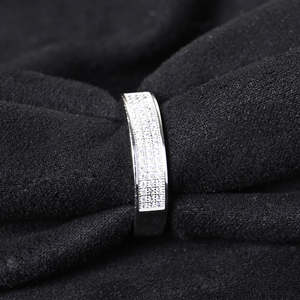 Anillo de hombre chapado en rodio con diamantes de corte geométrico y circonitas, engaste de plata de ley 925, para ocasiones de boda - Product Image 2