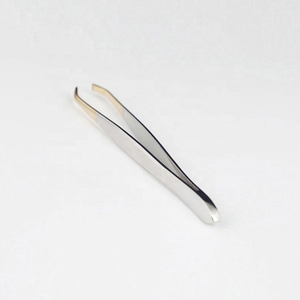 Pinzas de Punta Inclinada de Acero Inoxidable de Alta Calidad para Cejas y Pestañas, Antiestáticas, Ecológicas y Ligeras - Product Image 4