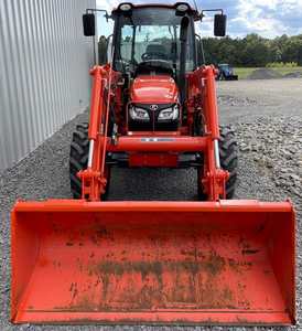 Bastante USADO 2019 Kubota M7060 con cargador y cubo de conexión rápida a la venta - Product Image 4