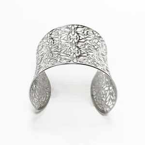 Brazalete ancho de diseñador floral moderno de latón puro 100% hecho a mano, brazalete ajustable, regalo para mamá de MS Handicraft - Product Image 3