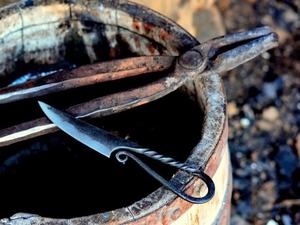 Couteau de chasse en acier forgé vintage avec gaine en cuir faite à la main couteau de camping et d'extérieur couteau à queue torsadée gaine en cuir - Product Image 2