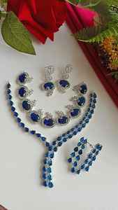 Ensemble de colliers de luxe en diamants américains Ensemble de colliers de diamants artificiels Combo Premium Stones Eco Friendly Jewelry Skin Friendly - Product Image 4