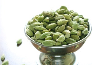 Cardamomo Verde Crudo Seco Estándar, Procesado AD, a Bajo Precio para la Venta - Product Image 4