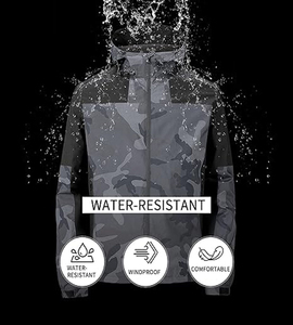 Chaqueta Impermeable con Capucha y Bolsillos con Cierre, Cómoda y Elegante, Nueva Colección de Moda Masculina - Product Image 4