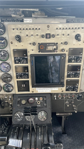 1999 UTILISÉ BEECH-CRAFT KING AIR C90B ORIGINE US - Product Image 4