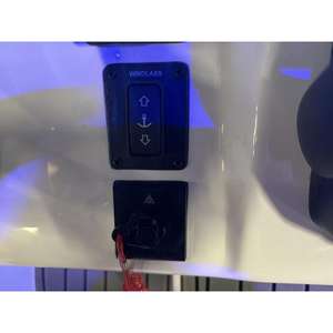 Embarcación Nueva 2025 Tidewater 232 CC Adventure con Consola Central, Casco de Fibra de Vidrio y Diseño Premium con Serigrafía - Product Image 4