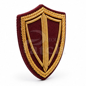 Badge brodé sur mesure en fil de soie de luxe, fait main, pour chapeaux, vêtements et uniformes. - Product Image 2