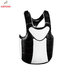 Protection de poitrine pour homme avec logo personnalisé, fabriquée avec des matériaux de qualité supérieure, pour MMA et boxe. - Product Image 4