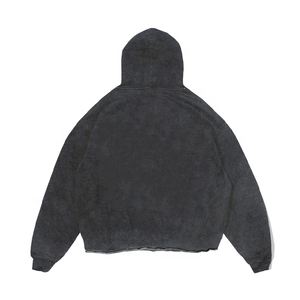 Vente en gros de sweat à capuche graphique brut délavé vintage en éponge française sweats à capuche en détresse pour hommes avec cordon de serrage - Product Image 2