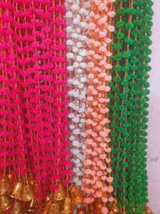 Cadena de pompones multicolor indio con cuentas de campana para boda Mehndi Sangeet decoración de fiesta guirnaldas artificiales de calidad superior - Product Image 5