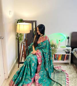 Vêtements ethniques indiens de Style moderne, belle soie Banarasi, sari tissé pour femmes, fournisseur de mode, prix le plus bas - Product Image 4