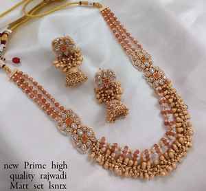 คอลเลกชันคุณภาพพรีเมี่ยมที่ไม่ซ้ำกันงานมุก & kundan เรียงรายไข่มุกสร้อยคอทองแดงยาวเครื่องประดับพร้อมชุดต่างหูผู้หญิง - Product Image 2