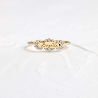 Nouvel Arrivage Cadeau Souvenir Bague Chevalière Gravable en Argent 925 Plaqué Or 14K avec Lettre Initiale et Diamants Pavés en Filigrane