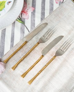 Ensemble de couteaux et fourchettes en métal de haute qualité pour restaurant et hôtel de mariage à prix de gros avec personnalisation - Product Image 2