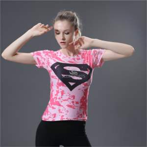 Camiseta de manga corta deportiva con logotipo de superhéroe para mujer, mallas deportivas de secado rápido para uso regular - Product Image 4